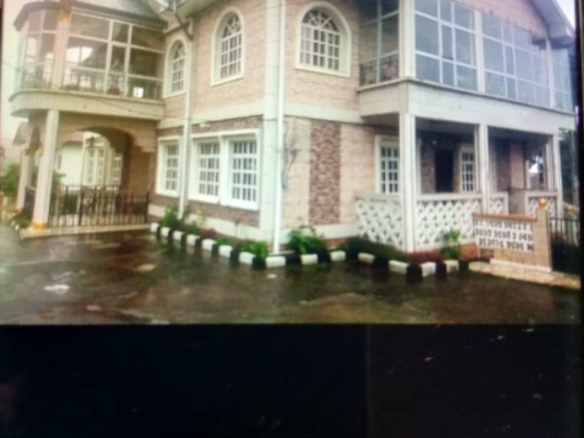 Prime 4-Bedroom Family Residence for Sale in Federal Quarters, Buea