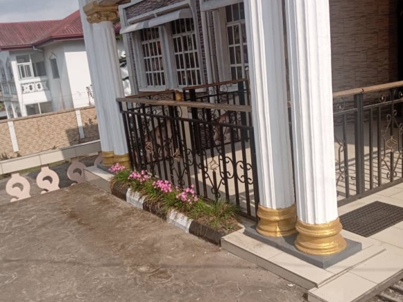 Prime 4-Bedroom Family Residence for Sale in Federal Quarters, Buea